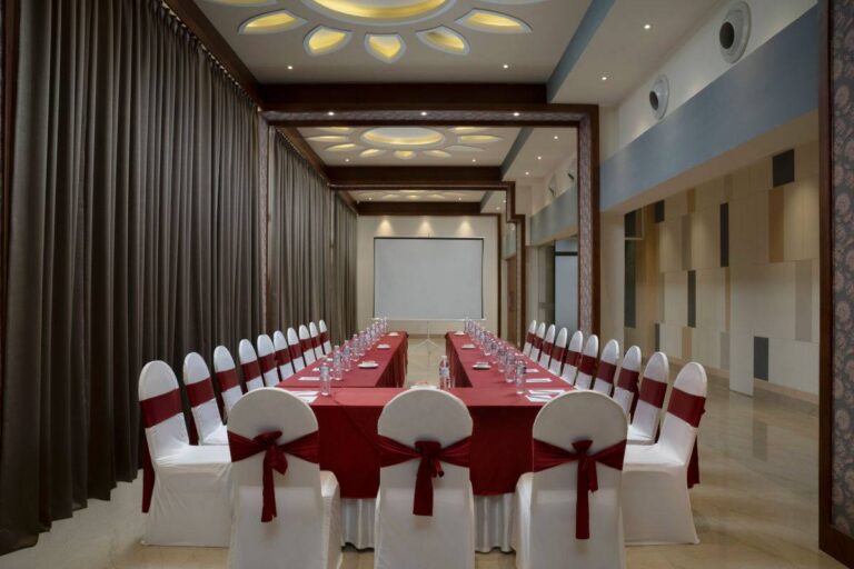 How to Plan Luxury Resort Events on a Budget: A Strategic Guide