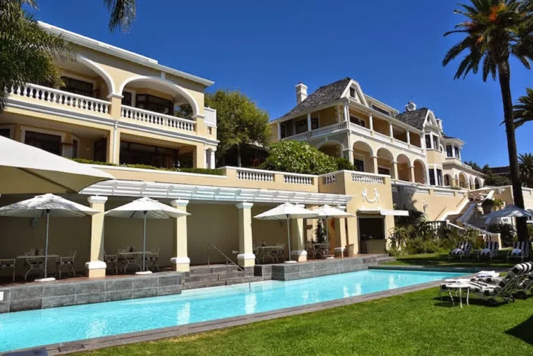 How to Reduce Luxury Resort Travel Costs: A Strategic Guide