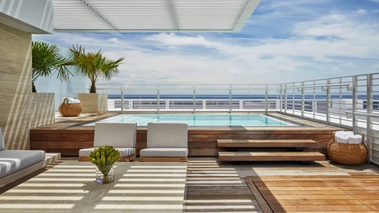 Luxury Beach Resorts USA: An Analytical Guide to Coastal Excellence