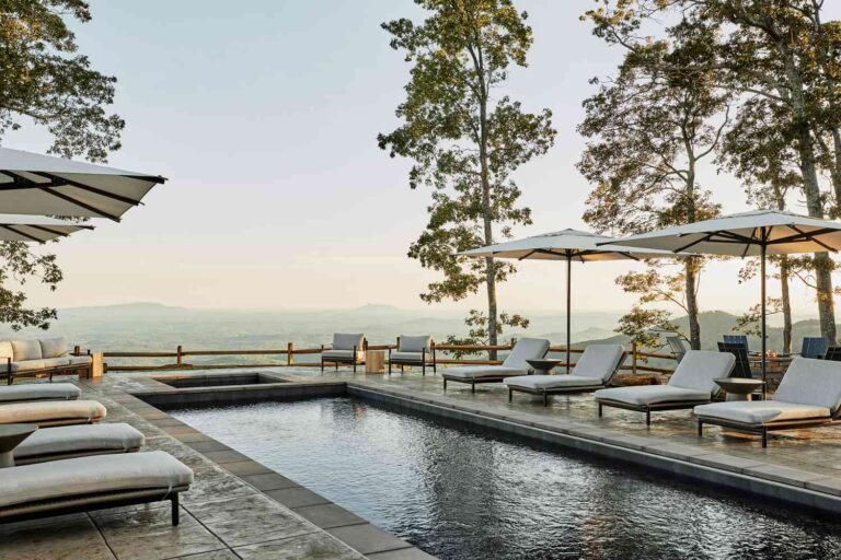 Luxury Resorts USA: An Analytical Guide to Operational Excellence