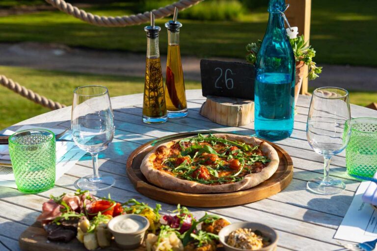 Luxury Resort Catering: A Strategic Guide to Operational Excellence
